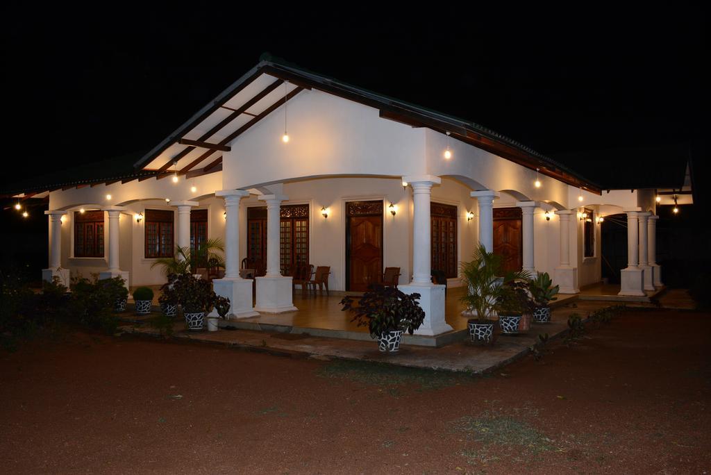 Отель First House Михинтале Экстерьер фото