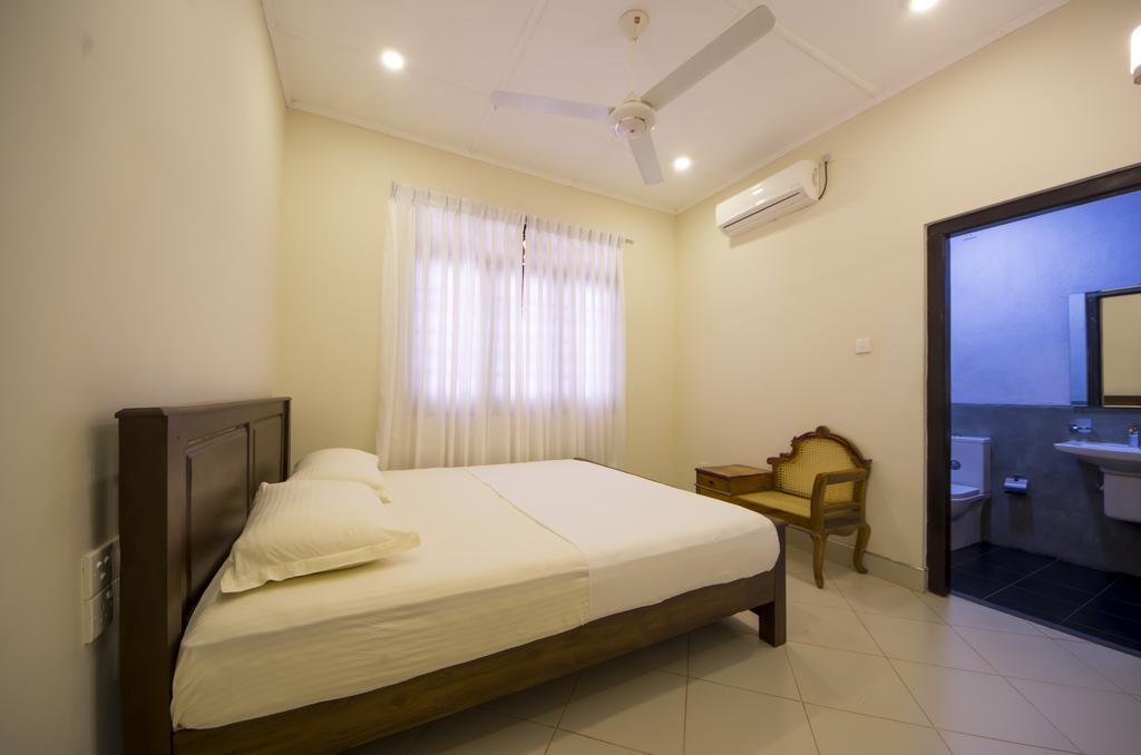Отель First House Михинтале Экстерьер фото